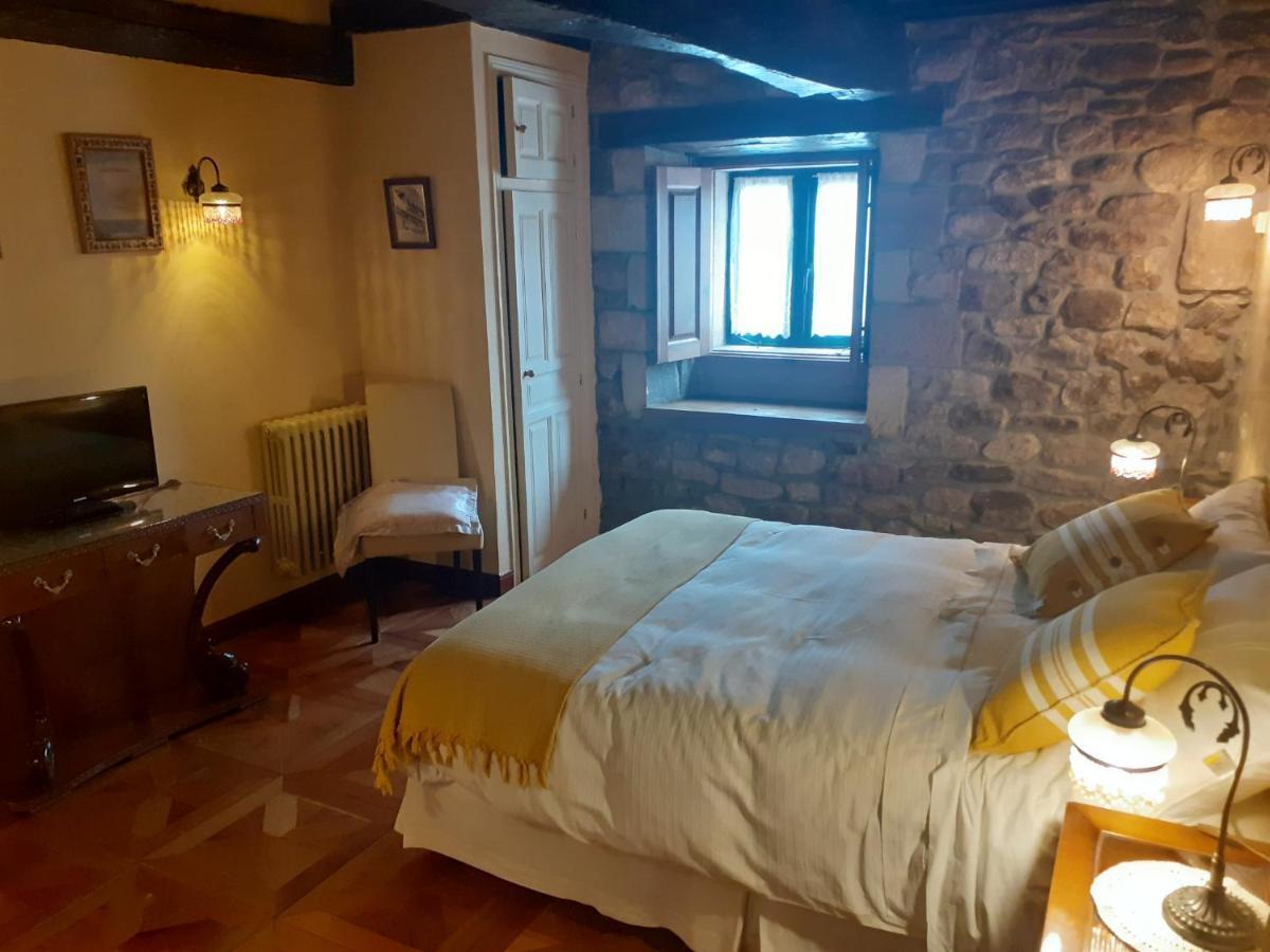Hotel La Casona De Barrio, Alto Campoo Barrio  Exterior photo